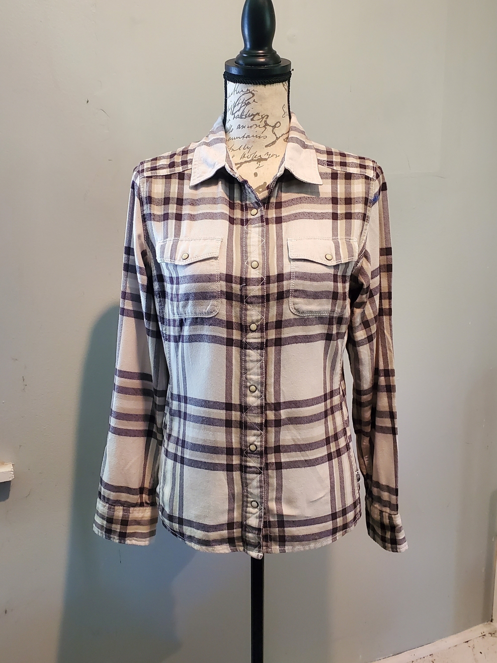 The North Face W Plaid Pearl Snap Flannel Shirt Western Utility Cream Gray Sz M